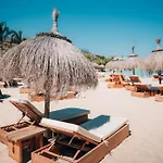 Frontline Golf Groundfloor Lagoon & - Ehhouse Εστεπόνα