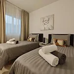 Frontline Golf Groundfloor Lagoon & - Ehhouse Διαμέρισμα