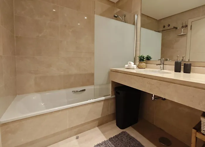 Frontline Golf Groundfloor Lagoon & - Ehhouse